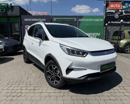 Белый БИД Yuan, объемом двигателя 0 л и пробегом 45 тыс. км за 13600 $, фото 1 на Automoto.ua