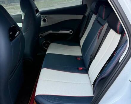 Білий БІД Yuan Plus, об'ємом двигуна 0 л та пробігом 60 тис. км за 20900 $, фото 7 на Automoto.ua