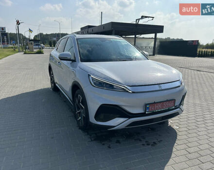 Белый БИД Yuan Plus, объемом двигателя 0 л и пробегом 23 тыс. км за 20500 $, фото 3 на Automoto.ua