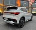 Белый БИД Yuan Plus, объемом двигателя 0 л и пробегом 22 тыс. км за 20900 $, фото 22 на Automoto.ua