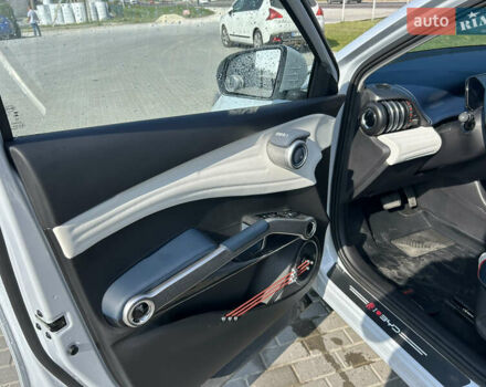 Белый БИД Yuan Plus, объемом двигателя 0 л и пробегом 23 тыс. км за 20500 $, фото 14 на Automoto.ua