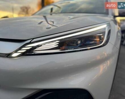 Белый БИД Yuan Plus, объемом двигателя 0 л и пробегом 22 тыс. км за 20900 $, фото 3 на Automoto.ua