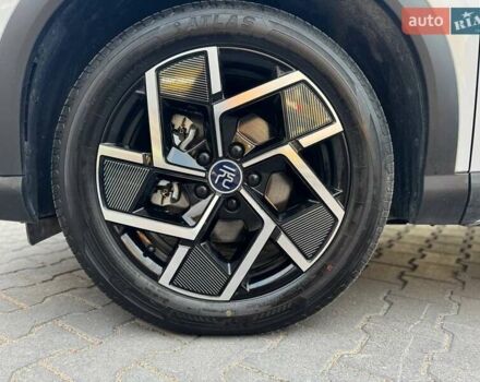 Белый БИД Yuan Plus, объемом двигателя 0 л и пробегом 22 тыс. км за 20900 $, фото 7 на Automoto.ua