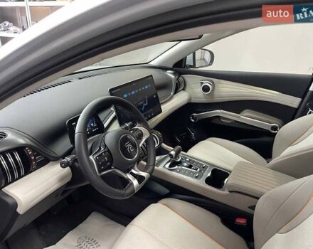 Белый БИД Yuan Plus, объемом двигателя 0 л и пробегом 1 тыс. км за 21999 $, фото 8 на Automoto.ua