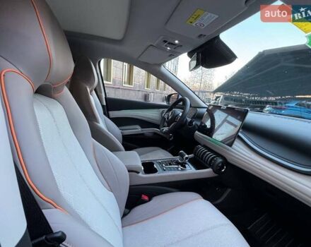 Белый БИД Yuan Plus, объемом двигателя 0 л и пробегом 1 тыс. км за 23000 $, фото 27 на Automoto.ua