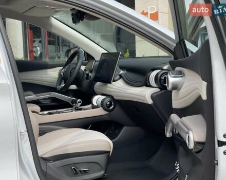 Белый БИД Yuan Plus, объемом двигателя 0 л и пробегом 2 тыс. км за 19800 $, фото 6 на Automoto.ua