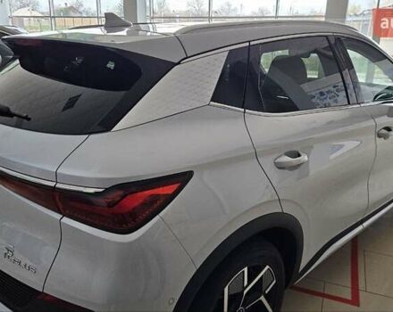 Белый БИД Yuan Plus, объемом двигателя 0 л и пробегом 1 тыс. км за 23499 $, фото 4 на Automoto.ua