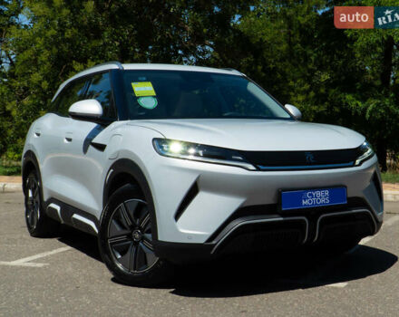 Белый БИД Yuan Up, объемом двигателя 0 л и пробегом 1 тыс. км за 19800 $, фото 1 на Automoto.ua
