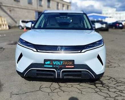 Белый БИД Yuan Up, объемом двигателя 0 л и пробегом 5 тыс. км за 20000 $, фото 1 на Automoto.ua