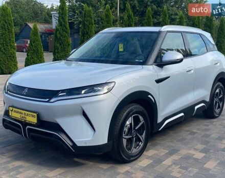 Белый БИД Yuan Up, объемом двигателя 0 л и пробегом 13 тыс. км за 18500 $, фото 1 на Automoto.ua
