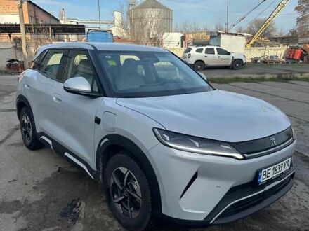 Белый БИД Yuan Up, объемом двигателя 0 л и пробегом 144 тыс. км за 18000 $, фото 1 на Automoto.ua