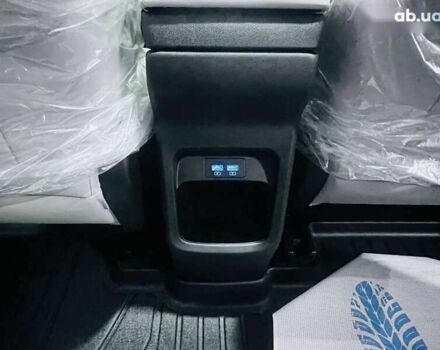 БИД Yuan Up, объемом двигателя 0 л и пробегом 1 тыс. км за 19300 $, фото 28 на Automoto.ua