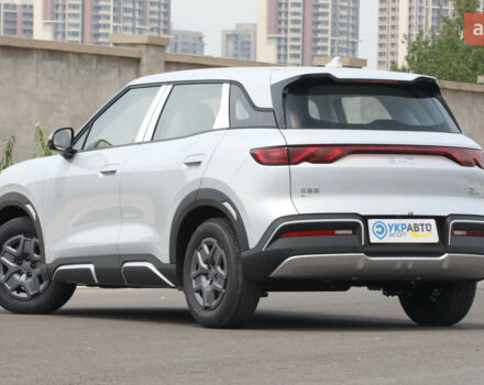 БИД Yuan Up, объемом двигателя 0 л и пробегом 0 тыс. км за 18400 $, фото 7 на Automoto.ua