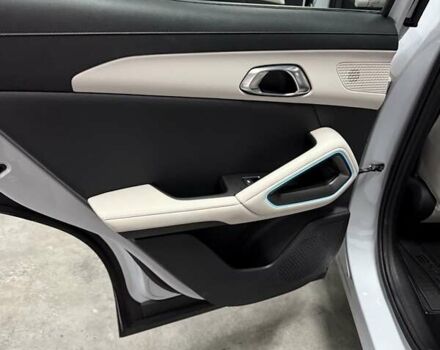 Сірий БІД Yuan Up, об'ємом двигуна 0 л та пробігом 14 тис. км за 20100 $, фото 17 на Automoto.ua