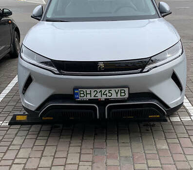 Серый БИД Yuan Up, объемом двигателя 0 л и пробегом 1 тыс. км за 22000 $, фото 1 на Automoto.ua