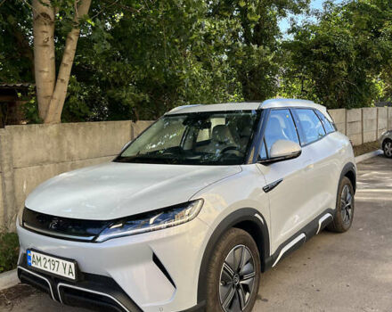 Серый БИД Yuan Up, объемом двигателя 0 л и пробегом 2 тыс. км за 19200 $, фото 2 на Automoto.ua