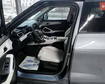 Серый БИД Yuan Up, объемом двигателя 0 л и пробегом 15 тыс. км за 17000 $, фото 7 на Automoto.ua