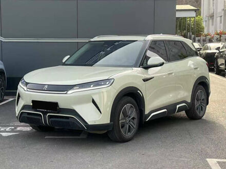 БИД Yuan Up 2024 в Киеве на Automoto.ua Зеленый БИД Yuan Up, объемом двигателя 0 л и пробегом 5 тыс. км за 16000 $, фото 1 на Automoto.ua