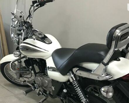 купить новое авто Баджадж Авенгер 2024 года от официального дилера motosalon.chopper Баджадж фото