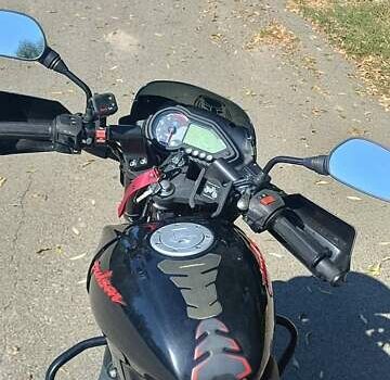 Баджадж Пульсар 2020 у Києві на Automoto.ua Чорний Баджадж Пульсар, об'ємом двигуна 0.18 л та пробігом 17 тис. км за 1340 $, фото 6 на Automoto.ua