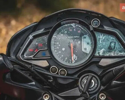 Баджадж Пульсар, объемом двигателя 0.2 л и пробегом 0 тыс. км за 3100 $, фото 6 на Automoto.ua