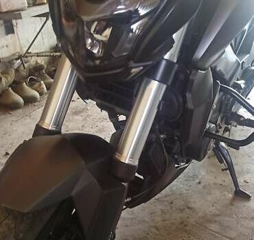 Черный Баджадж Dominar, объемом двигателя 0.4 л и пробегом 26 тыс. км за 3100 $, фото 4 на Automoto.ua