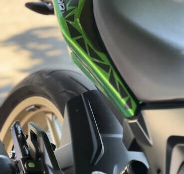 Баджадж Dominar 400 2018 в Ужгороде на Automoto.ua Зеленый Баджадж Dominar 400, объемом двигателя 0.4 л и пробегом 15 тыс. км за 3100 $, фото 5 на Automoto.ua