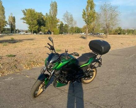 Зелений Баджадж Dominar 400, об'ємом двигуна 0.37 л та пробігом 8 тис. км за 3500 $, фото 1 на Automoto.ua