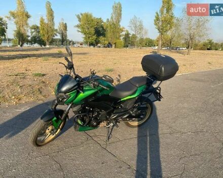 Зелений Баджадж Dominar 400, об'ємом двигуна 0.37 л та пробігом 8 тис. км за 3500 $, фото 4 на Automoto.ua