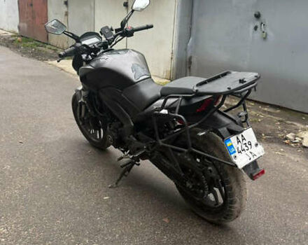 Черный Баджадж Dominar D400, объемом двигателя 0.4 л и пробегом 41 тыс. км за 3000 $, фото 1 на Automoto.ua