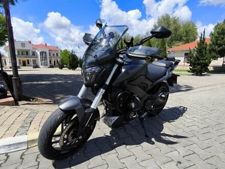 Баджадж Dominar D400 2022 у Одесі на Automoto.ua Чорний Баджадж Dominar D400, об'ємом двигуна 0.4 л та пробігом 17 тис. км за 3600 $, фото 1 на Automoto.ua