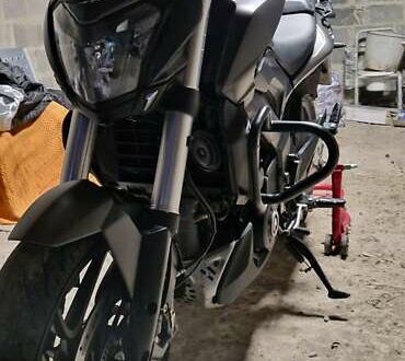 Чорний Баджадж Dominar D400, об'ємом двигуна 0.37 л та пробігом 9 тис. км за 3900 $, фото 1 на Automoto.ua