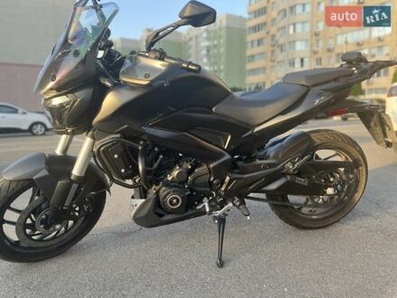 Баджадж Dominar D400 2024 у Софіївська Борщагівка на Automoto.ua Чорний Баджадж Dominar D400, об'ємом двигуна 0.37 л та пробігом 3 тис. км за 4200 $, фото 1 на Automoto.ua