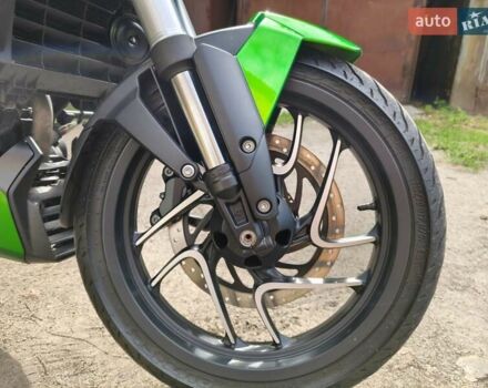 Зелений Баджадж Dominar D400, об'ємом двигуна 0.4 л та пробігом 8 тис. км за 3750 $, фото 16 на Automoto.ua