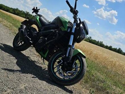 Баджадж Dominar D400 2019 в Новониколаевке на Automoto.ua Зеленый Баджадж Dominar D400, объемом двигателя 0.4 л и пробегом 19 тыс. км за 3000 $, фото 1 на Automoto.ua