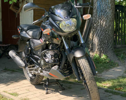 Сірий Баджадж Pulsar 180, об'ємом двигуна 0.18 л та пробігом 2 тис. км за 1800 $, фото 3 на Automoto.ua