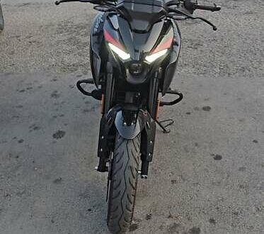 Черный Баджадж Pulsar N250, объемом двигателя 0.25 л и пробегом 6 тыс. км за 3400 $, фото 1 на Automoto.ua