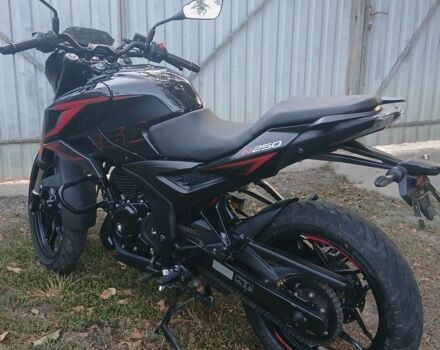 Баджадж Pulsar N250, объемом двигателя 0.25 л и пробегом 0 тыс. км за 3000 $, фото 2 на Automoto.ua