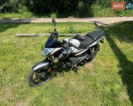 Белый Баджадж Pulsar NS125, объемом двигателя 0.12 л и пробегом 19 тыс. км за 850 $, фото 3 на Automoto.ua