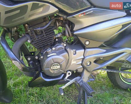 Чорний Баджадж Pulsar NS125, об'ємом двигуна 0.12 л та пробігом 19 тис. км за 850 $, фото 7 на Automoto.ua