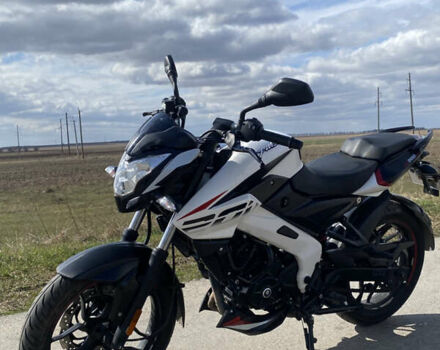 Белый Баджадж Pulsar NS200, объемом двигателя 0.2 л и пробегом 6 тыс. км за 2600 $, фото 5 на Automoto.ua