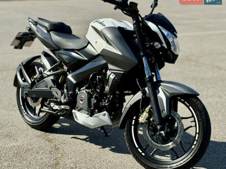 Баджадж Pulsar NS200 2019 у Запоріжжя на Automoto.ua Білий Баджадж Pulsar NS200, об'ємом двигуна 0.2 л та пробігом 11 тис. км за 2200 $, фото 1 на Automoto.ua