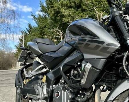 Чорний Баджадж Pulsar NS200, об'ємом двигуна 0.2 л та пробігом 17 тис. км за 2000 $, фото 2 на Automoto.ua