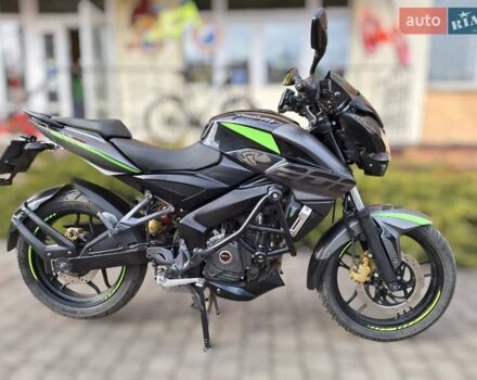 Черный Баджадж Pulsar NS200, объемом двигателя 0.2 л и пробегом 8 тыс. км за 2100 $, фото 5 на Automoto.ua