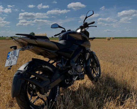 Черный Баджадж Pulsar NS200, объемом двигателя 0.2 л и пробегом 38 тыс. км за 1500 $, фото 5 на Automoto.ua