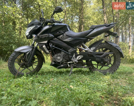 Черный Баджадж Pulsar NS200, объемом двигателя 0.2 л и пробегом 8 тыс. км за 2100 $, фото 1 на Automoto.ua