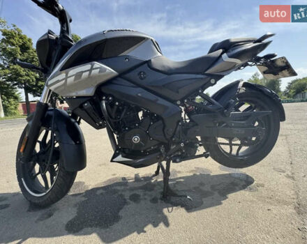 Чорний Баджадж Pulsar NS200, об'ємом двигуна 0.2 л та пробігом 23 тис. км за 2150 $, фото 5 на Automoto.ua