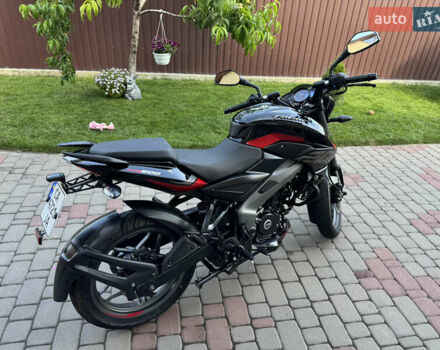 Черный Баджадж Pulsar NS200, объемом двигателя 0 л и пробегом 360 тыс. км за 2650 $, фото 4 на Automoto.ua