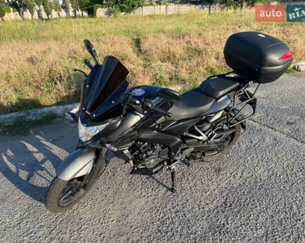 Черный Баджадж Pulsar NS200, объемом двигателя 0.2 л и пробегом 8 тыс. км за 2000 $, фото 7 на Automoto.ua