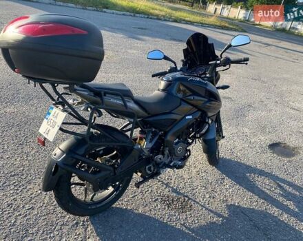Черный Баджадж Pulsar NS200, объемом двигателя 0.2 л и пробегом 8 тыс. км за 2000 $, фото 2 на Automoto.ua